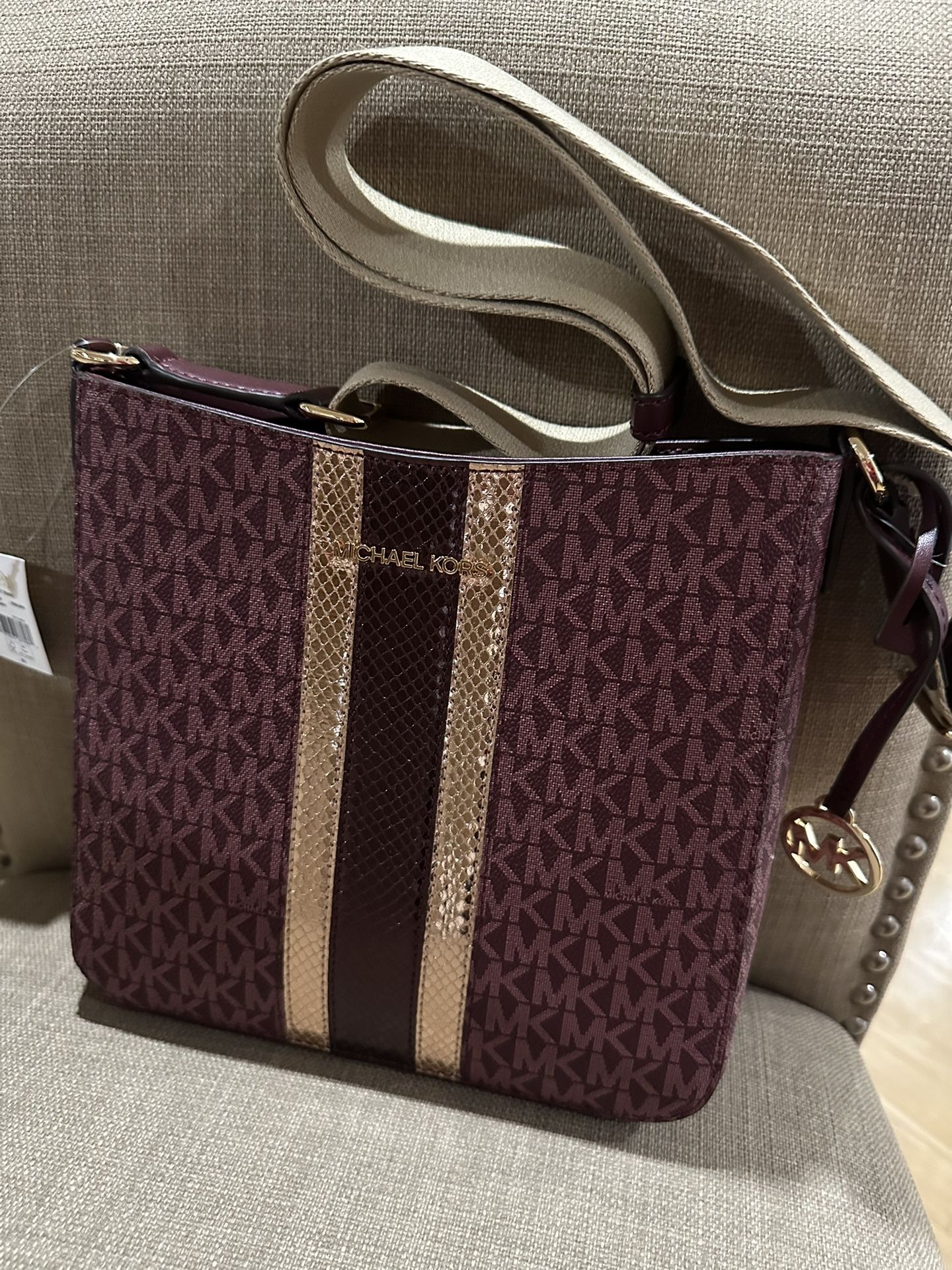 Michael Kors Women's Jet Set Travel Small Signature Logo Top Zip Messenger Crossbody Bag (Oxblood)