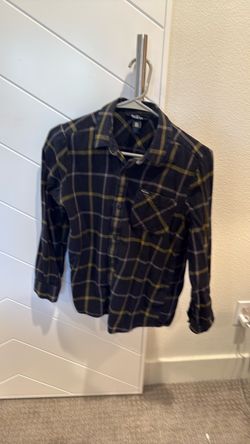 Volcom Boys black and yellow flannel size L