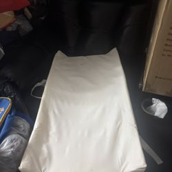 Munchkin Diaper Change Pad 