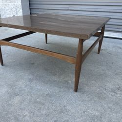 Mid Century Table And Magazine Rack