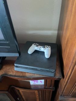 PS4 slim