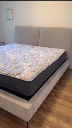 🔥 Complete Luxury Sleep Set or separately– Adjustable Bed + Sealy Mattress + Frame (Like New!)