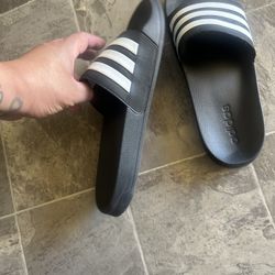 Adidas Men’s Sandals Size 10