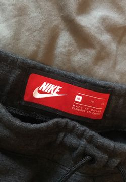BRAND NEW no tags Nike tech fleece pants size XL