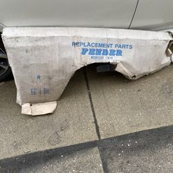 Right Fender Mercedes W 124