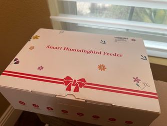 Smart Hummingbird Feeder