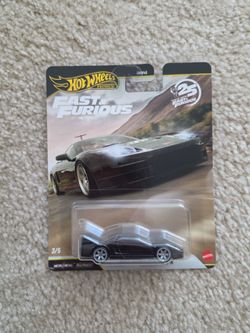 Hot Wheels Premium Fast & Furious 3/5 Die-Cast Car