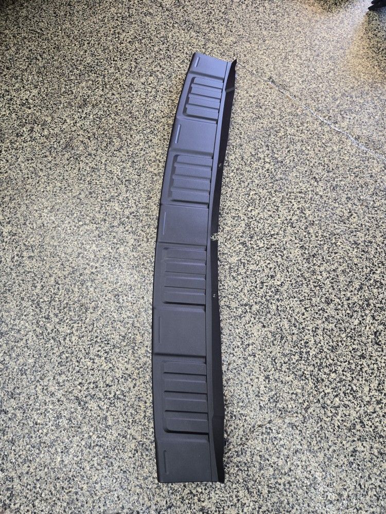 Ford Oem Escape Mariner Rear Bumper Step Pad