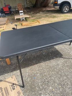 Nice 6 feet Black Plastic Folding Table