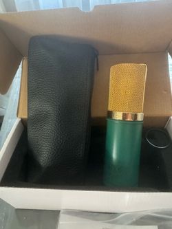 Microphone