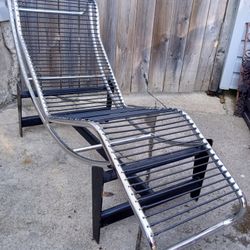 Italian Metal Chrome Mid-Century Chaise Lounge Chair (Made In Italy)
