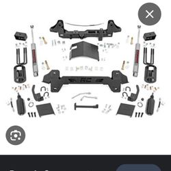 Rough country 1st Generation Sienna Lift Kit. 