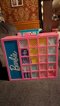 2019 Mattel Barbie dream closet wardrobe pink carry case