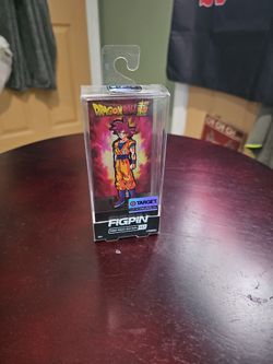 Fig Pin Super Saiyan God Goku