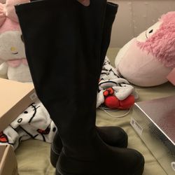 Selling Black Boots 