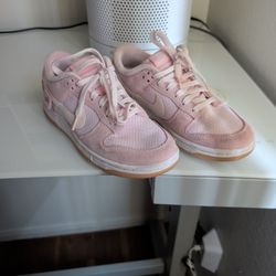 Nike Dunk Low Womens 7.5