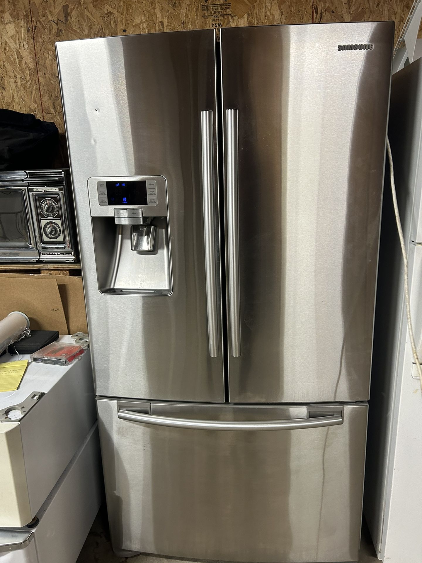 REFRIGERATOR