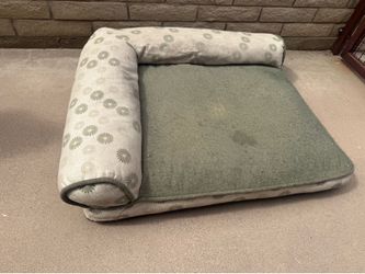 Large Kirkland Dog Bed