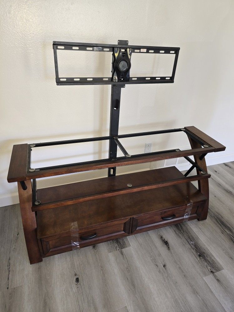 Entertainment Stand/TV Mount