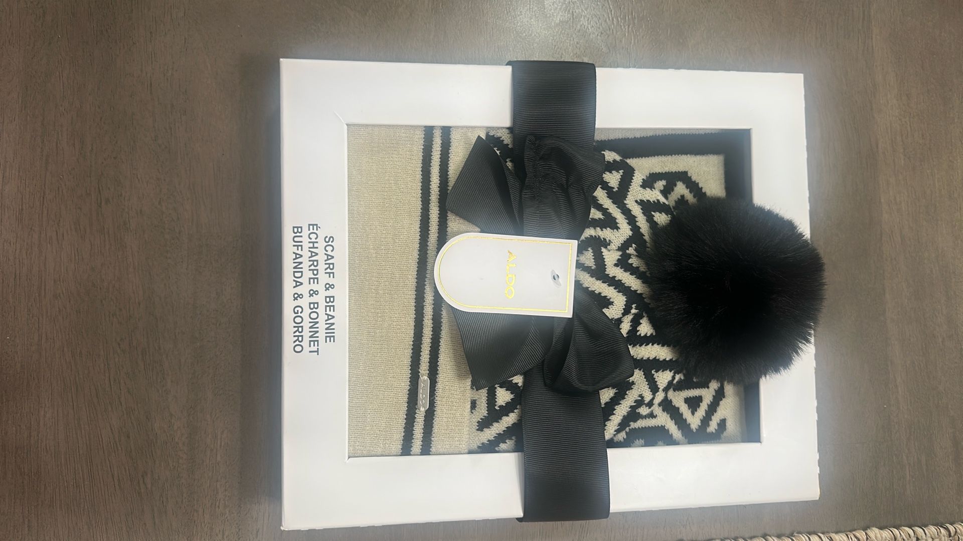 Aldo Accessories: Scarf And Beanie