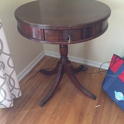 24” solid wood Round Table. 27” tall
