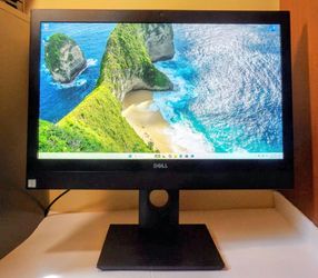 Dell 24" All In One PC Intel Core i5 CPU Windows 11 Professional Like New Condition Works Perfect