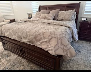Real Wood King bed