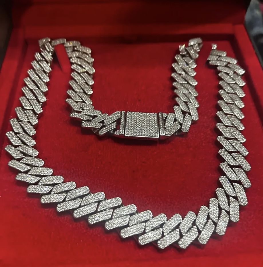 Exclusive chain