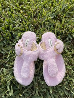 Coach Pink Fuzzy Slippers Size 5.5 for Sale in Gardena CA OfferUp