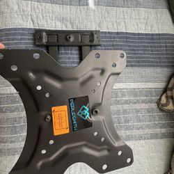 PEARLSMITH Full Motion TV Mount $40!