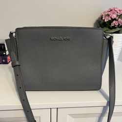 Michael Kors Crossbody Purse