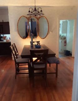 Dinning Table And Bench Only !!! Not The 4 Stools 