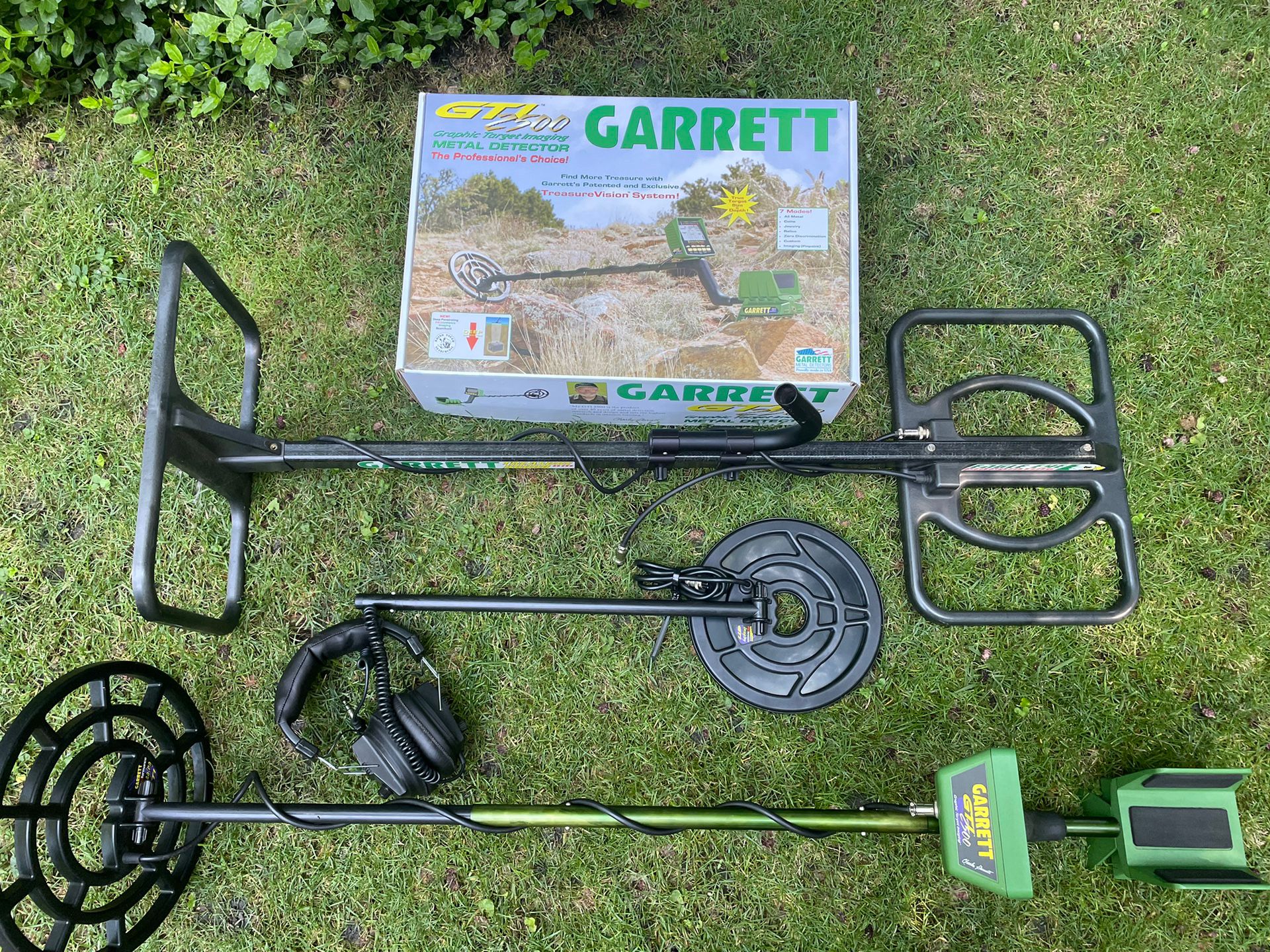 Garrett GTI 2500 Metal Detector W/Eagle Eye