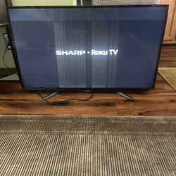 Sharp Roku Tv 38”