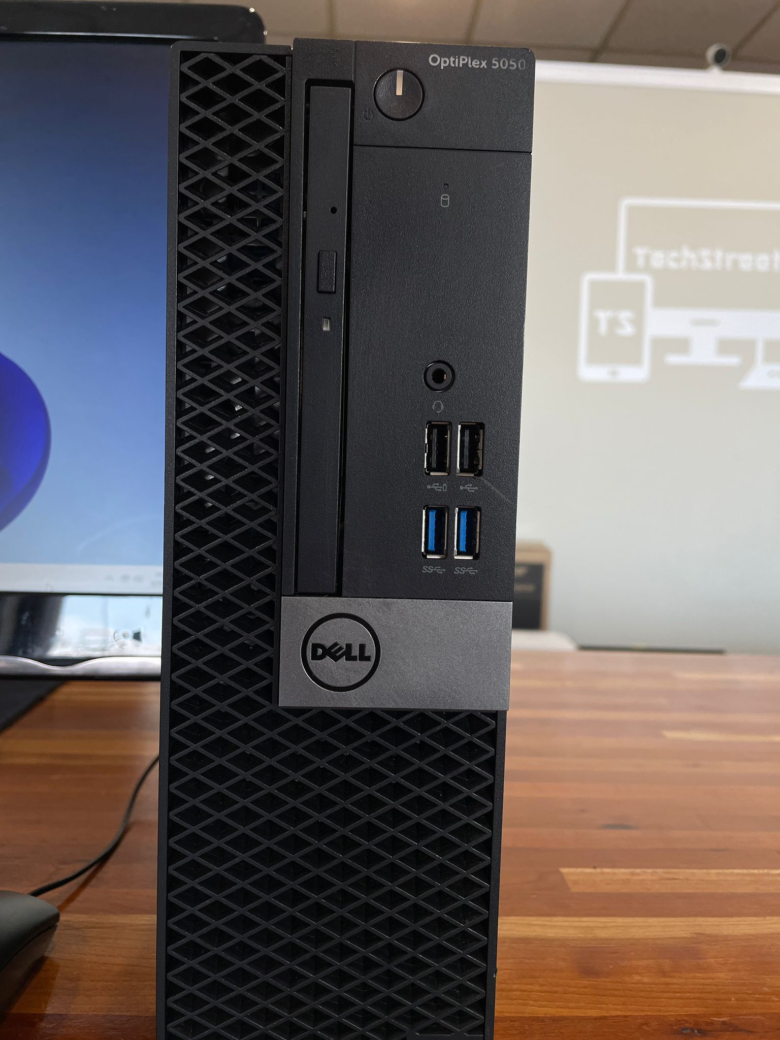DELL OPTIPLEX 5050 PC i3 7100 8GB DDR4 128GB SSD Windows 11