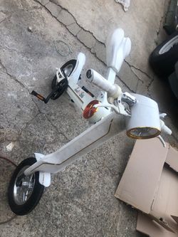 White Electric Scooter Bike Scoot-e-bike by Loop