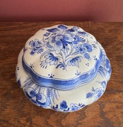 Royal Delft Lidded Bowl Bonboniere Candy Dish