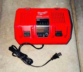 Milwaukee Rapid M18 18-Volt Dual Bay Battery Charger New !!!