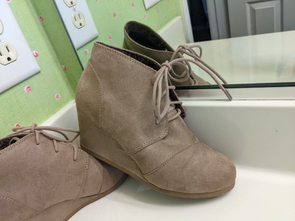MAR CORE PUBLIC BOOTIES SZ 7.5