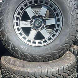 WHEELS ICON 17” BRAND NEW TOYOTA 