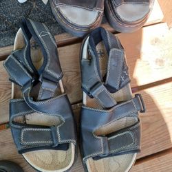 Mens Dr. Martens Sandals