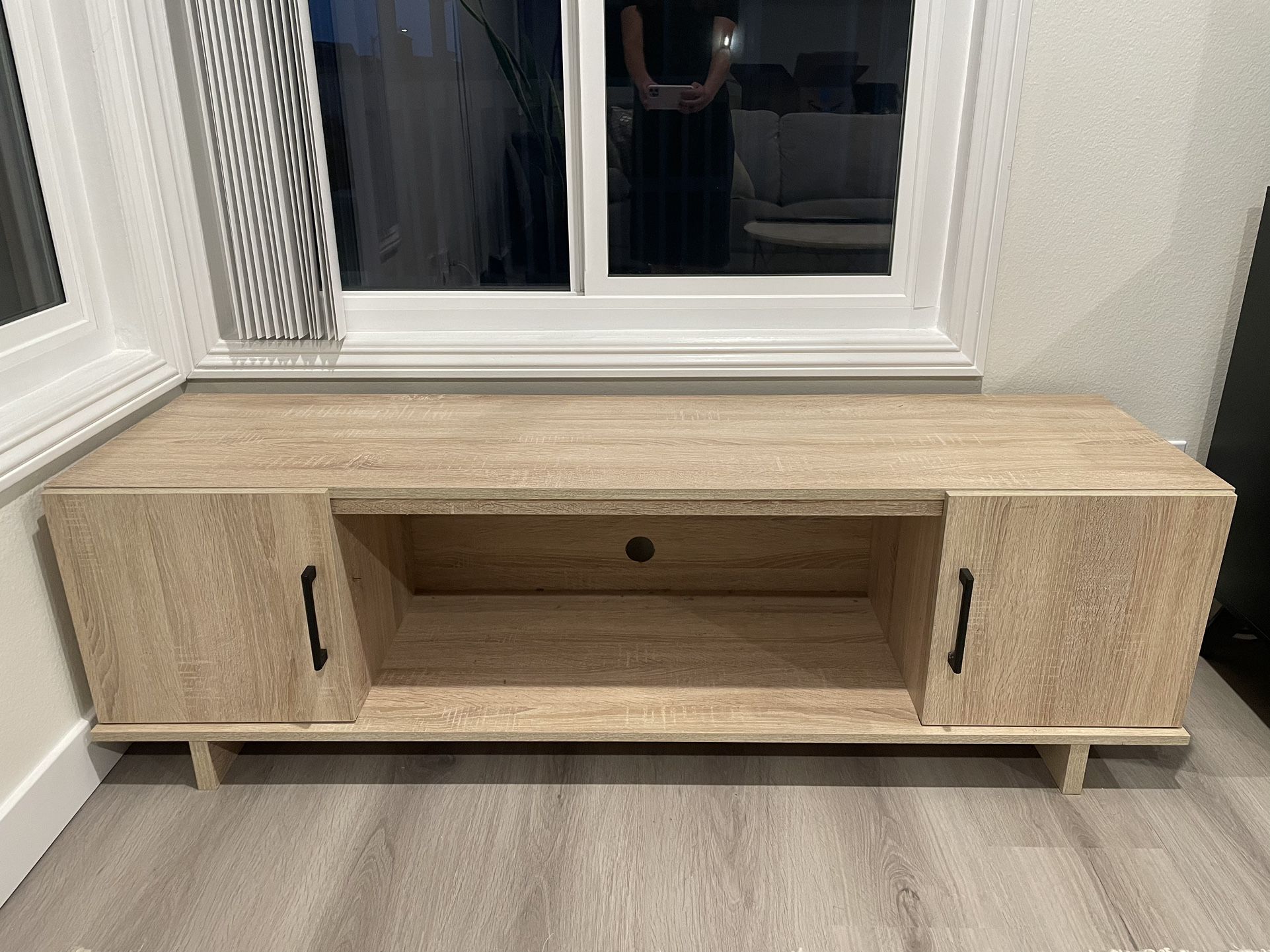Tv Stand / Media Console