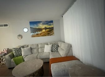 Sectional Beige + Mesas + Cuadro | $750 | Financiamiento 🛋️