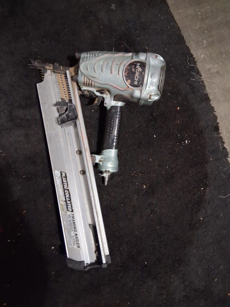 Hitachi Roofing Nail Gun