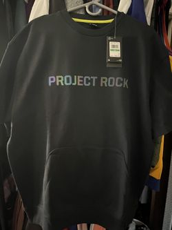 Project Rock Men’s Large Sleeveless Sweater 