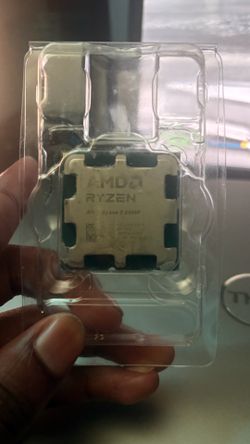 AMD RYZEN 5 8400F