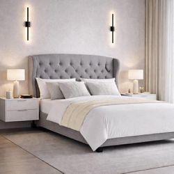 High Back Button Tufted Queen Frame - A7Q3