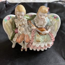 Couple Bone China Figurine  Boy And Girl On Couch Made In Japan  #7718
