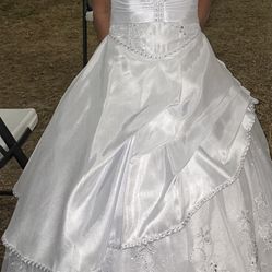 1st Communion Girls Dress (Size 8)