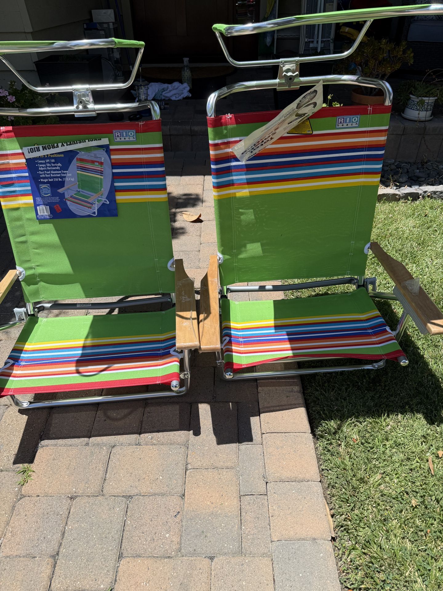 New RIO Beach Chair With Canopy